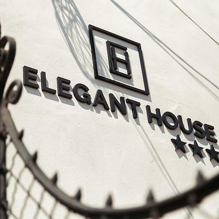 Hotel Elegant House Făgăraş Esterno foto