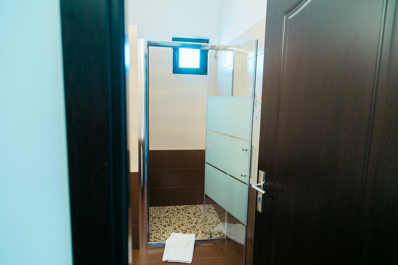 Hotel Elegant House Făgăraş Esterno foto