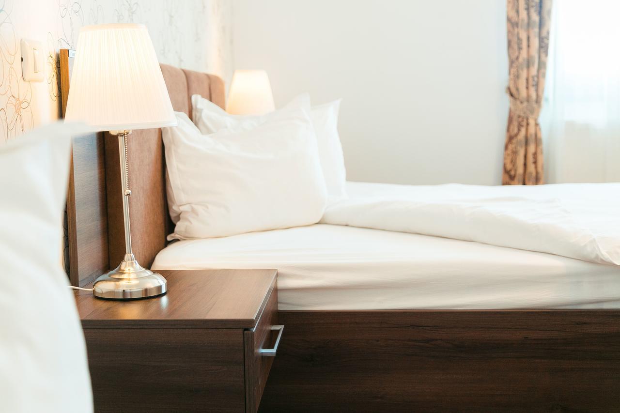 Hotel Elegant House Făgăraş Esterno foto