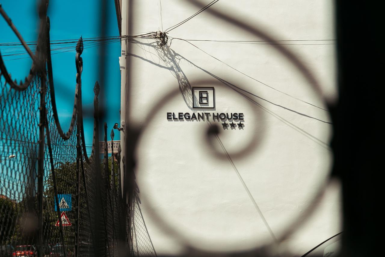 Hotel Elegant House Făgăraş Esterno foto